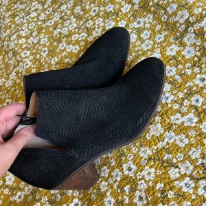 Lucky Pickla chevron booties- 10